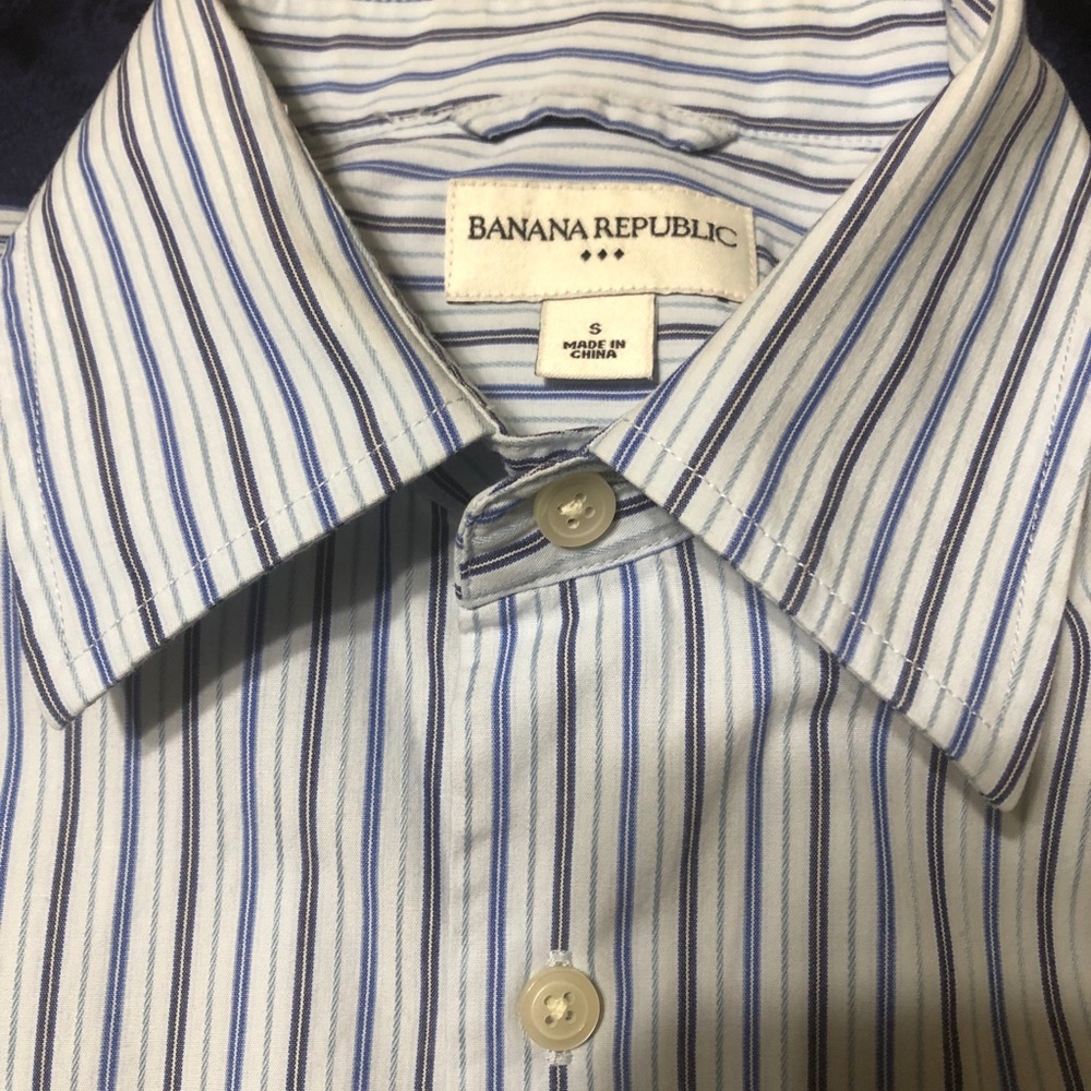 Banana Republic men’s  blue stripe shirt